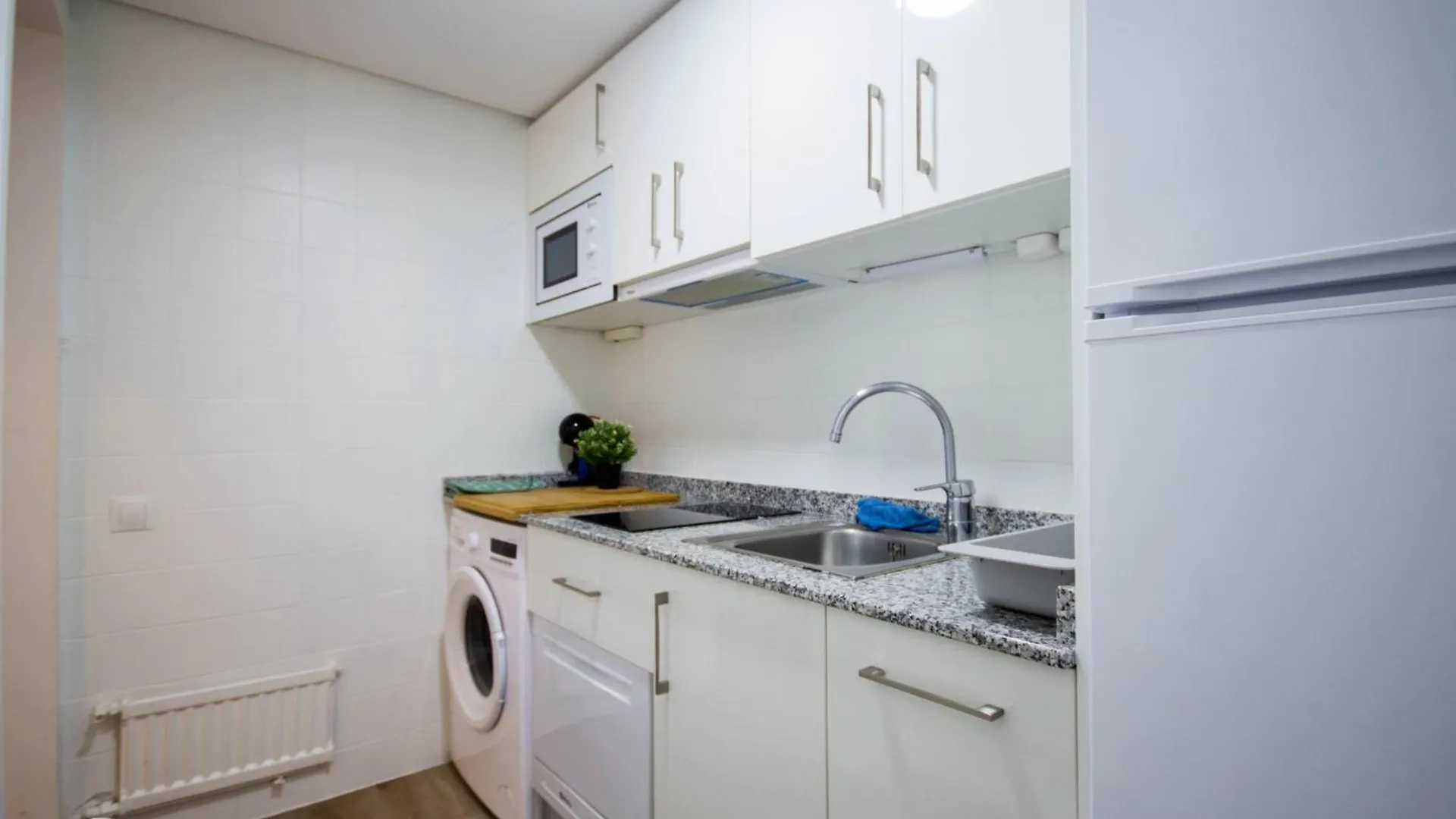 Sol Timor - Aloha Puerto - Costa Del Sol Stay Apartamentos Privados - Playa Carihuela - Torremolinos -